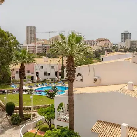 아파트 Holidays In Algarve!